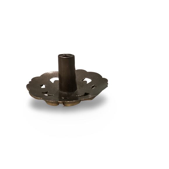 Liberty Weave Pattern 1-1/2 in. (37 mm) Antique Brass Round Cabinet Knobs - Picture 4 of 7